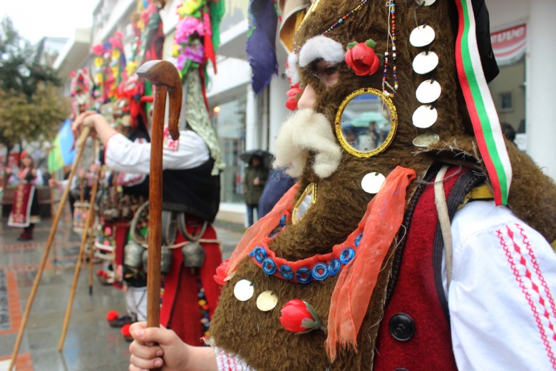 Antik Cağ Geleneği: Kukerlandia (Maske) Festivali