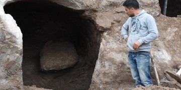 Bodrumda villa inşaatında 3 kaya mezarı bulundu