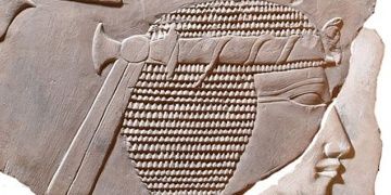 Kadın Firavun Hatshepsutu resimleyen rölyef keşfedildi
