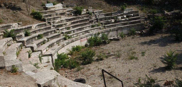 Üniversiteler Trakya'daki tek antik tiyatroda kazıya talip