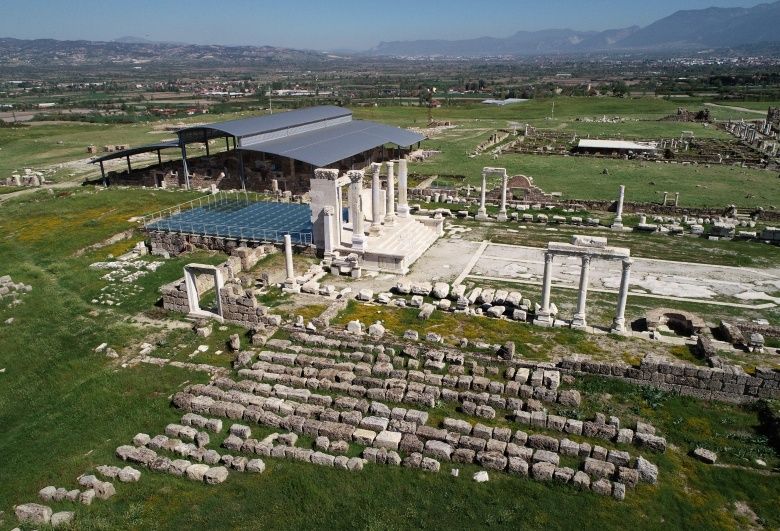 Laodikya Antik Kentine havadan bakış