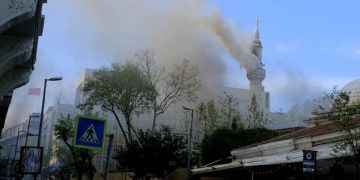 Teşvikiye Camii yangını restorasyon yangınlarını sorgulatıyor