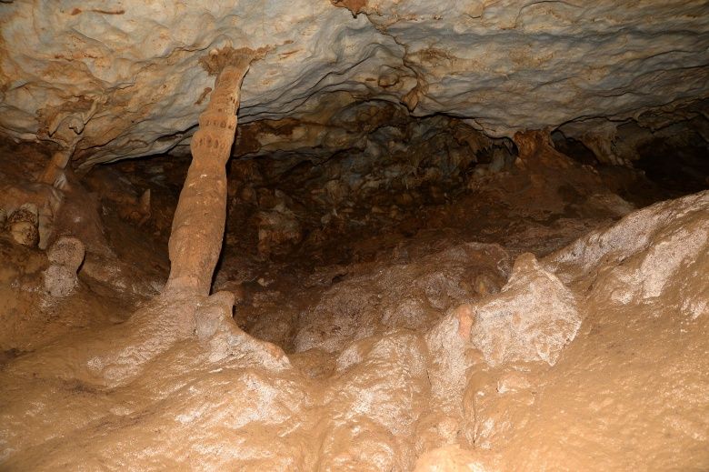 Bitlis'teki Hamam Dağının doğa harikası mağaraları