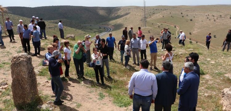 FIJET'ten Altın Elma ödüllü Diyarbakır'a destek sözü