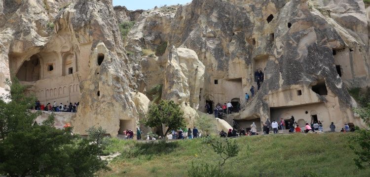 Kapadokya'da müze ve yeraltı şehrine ziyaretçi yağıyor