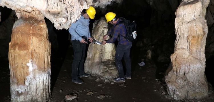 Doğu Anadolu'nun en büyük mağarası: Karanlık mağara