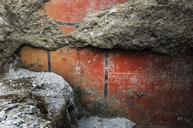 Pompeii'de bulunan yeni duvar freskleri