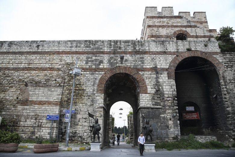 Semt isimlerinde yaşayan İstanbul kapıları