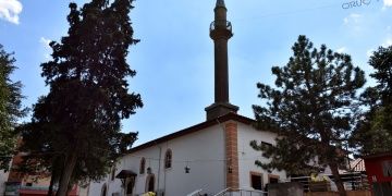 Merzifonun tahta minareli tarihi camisi
