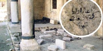 Evliyâ Çelebinin tarihi mekanlara bıraktığı duvar yazıları