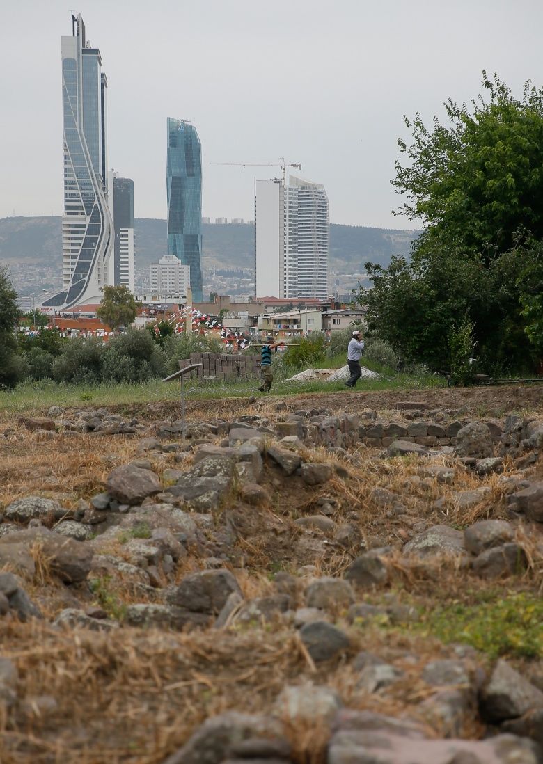 Smyrna Antik Kenti, İzmir'in kuruluşunu aydınlatacak