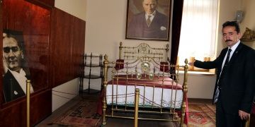Erzurum Tarihi Atatürk Evi Müzesi turistleri bekliyor