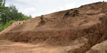 Güney Korede toprak surla çevrili saray kalıntısı bulundu