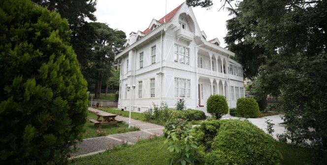 Atatürkün Bursa Nutkunu okuduğu yer: Atatürk Evi Müzesi