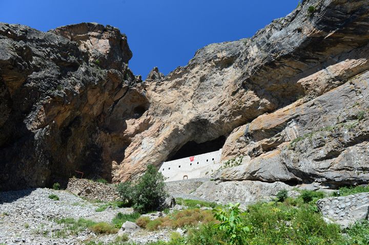 Şebinkarahisar Meryem Ana Manastırı