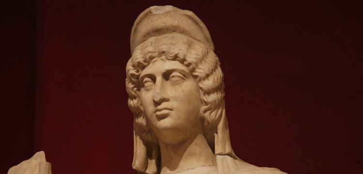Tanrıçaların antik saç modelleri modaya göz kırpıyor