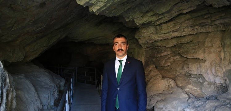 Turizme açılan İncirliin Mağarasında arkeoloji kazıları sürüyor