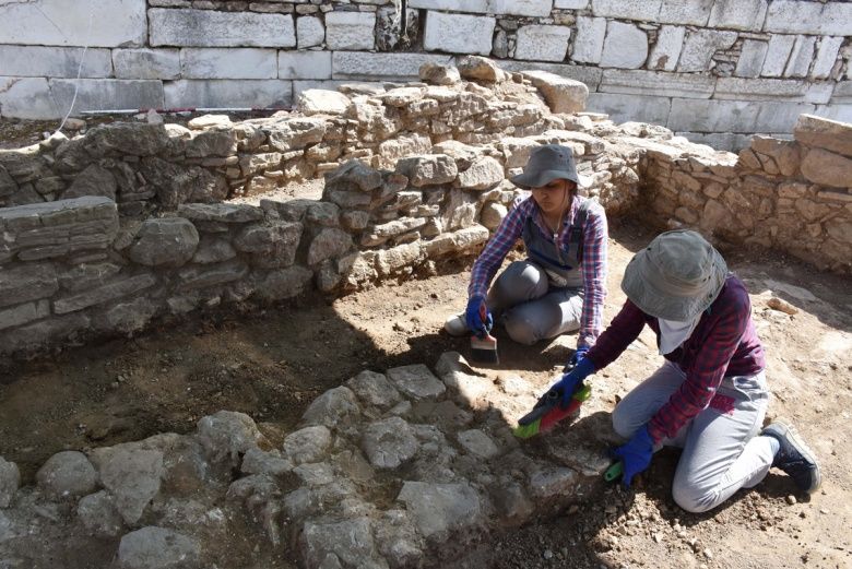 Antik kentte sıcaklar arkeologları olumsuz etkiliyor