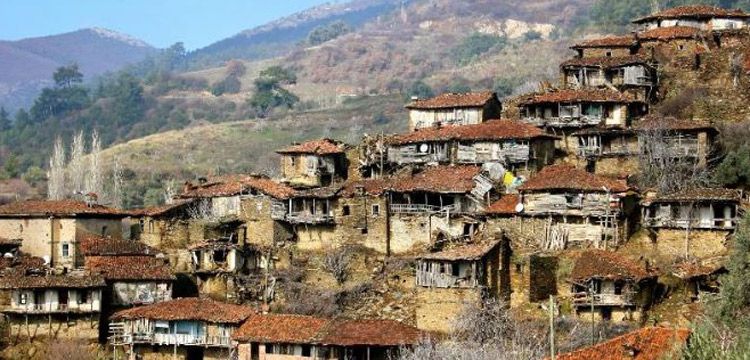 Cemil Karabayram: Lübbey hayalet köy olmaktan kurtarılacak