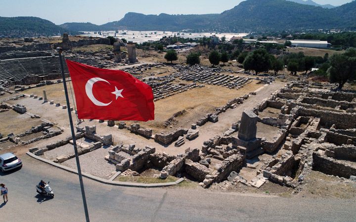 Hüzünlü destan diyarı Xanthos Antik Kenti