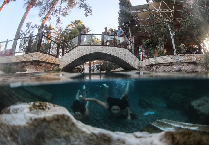 Hierapolis Antik Kenti'nin beyaz cenneti ve cehennem kapısı