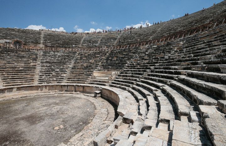 Hierapolis Antik Kenti'nin beyaz cenneti ve cehennem kapısı