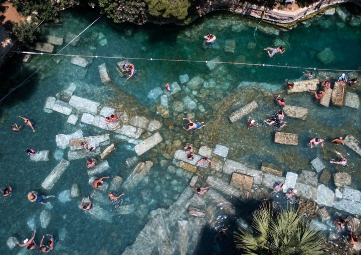 Hierapolis Antik Kenti'nin beyaz cenneti ve cehennem kapısı