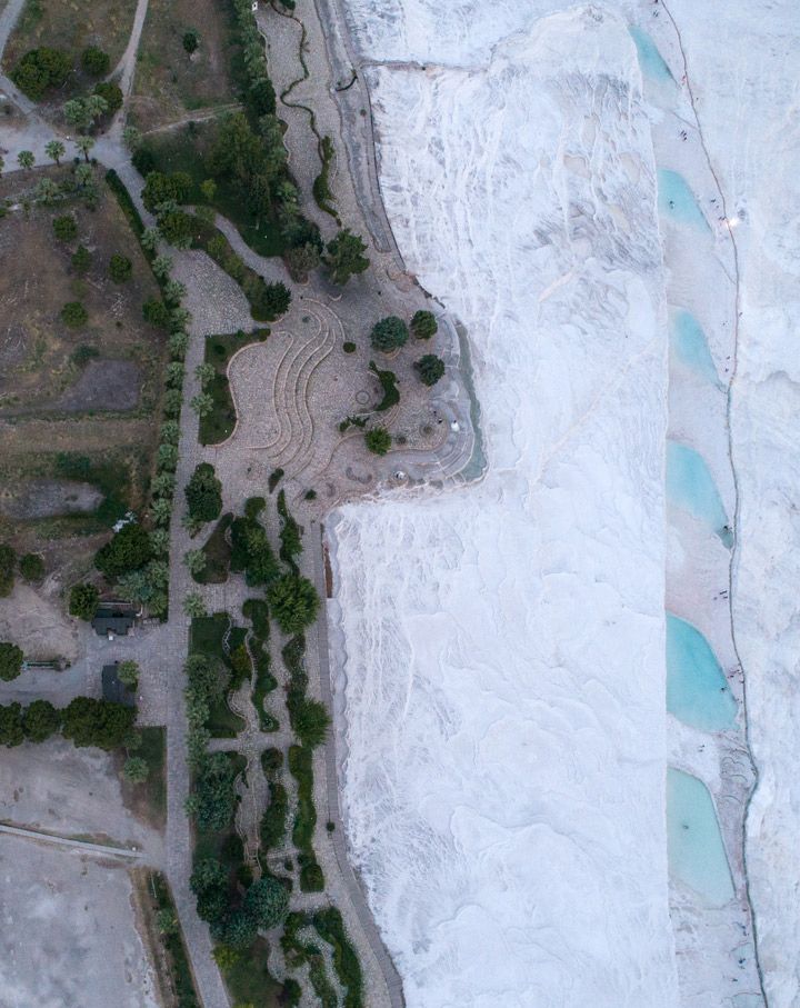 Hierapolis Antik Kenti'nin beyaz cenneti ve cehennem kapısı