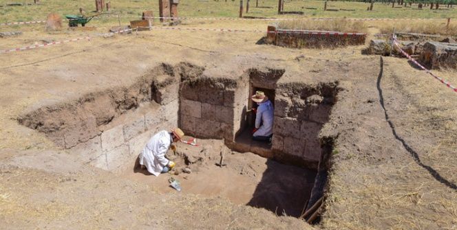 Ahlattaki gizemli Selçuklu akıt mezarları