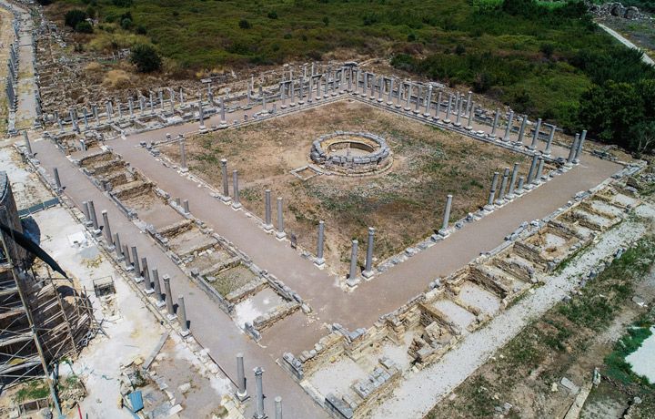 Antalya'daki Perge Antik Kenti