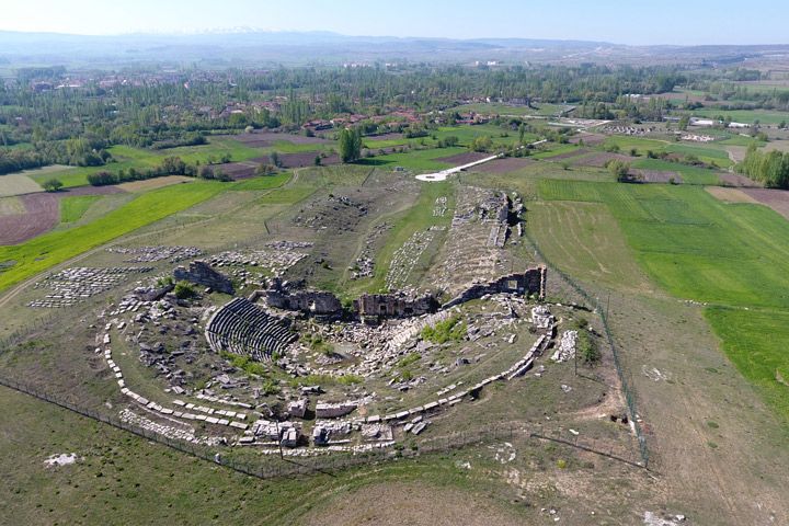 Anadolu'daki en iyi korunmuş Zeus Tapınağı