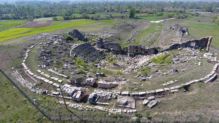 Anadolu'daki en iyi korunmuş Zeus Tapınağı