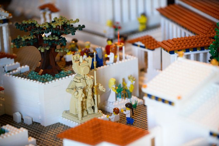 Legodan inşa edilen Akropolis, Atina'ya hediye edildi