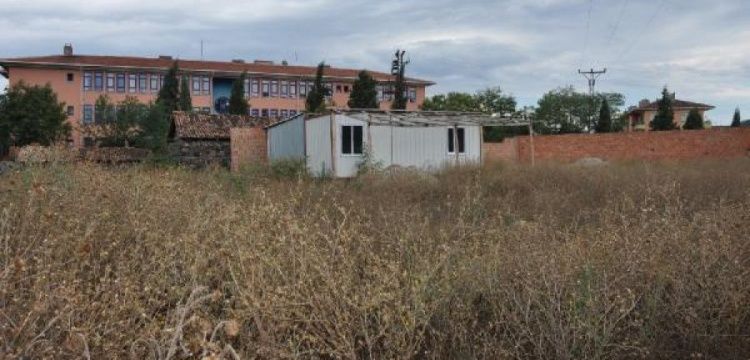 Sinop'ta kaçak kazı için şantiye kuran defineciler yakalandı