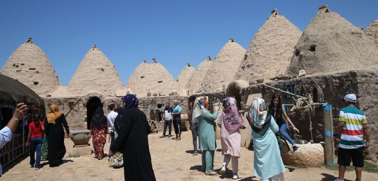 Harran Bayram Tatilinde Ziyaretçi Yoğunluğu Yaşıyor