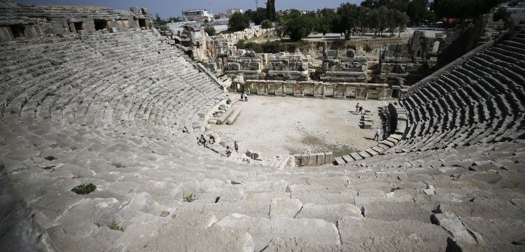 Sura Apollon Kehanet Merkezi gün yüzüne çıkmayı bekliyor