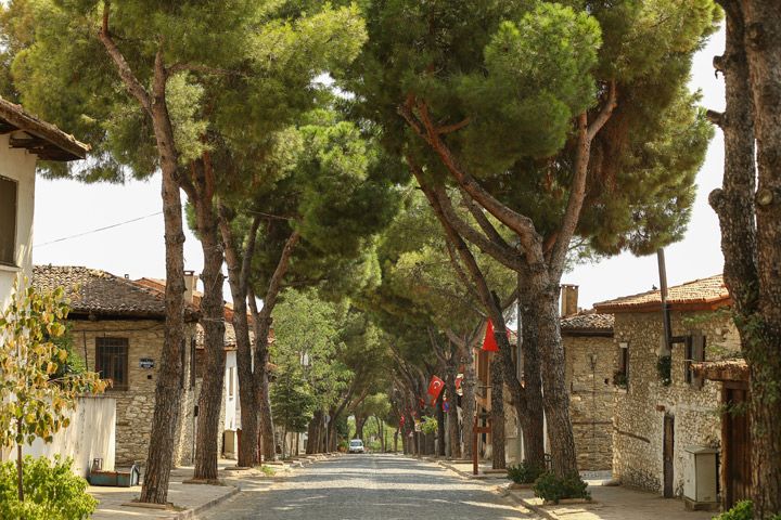 İzmir'in 3 bin yıllık tarihi semti: Birgi Mahallesi