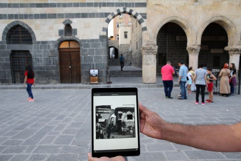 Diyarbakır'daki tarihi yapıların asırlık yolculuğu aynı kadrajdan görüntülendi