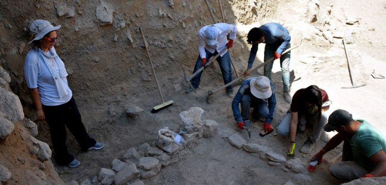 Kalehöyük Arkeolojik Kazılarında 800 Yıllık Ahi Ocakları Bulundu