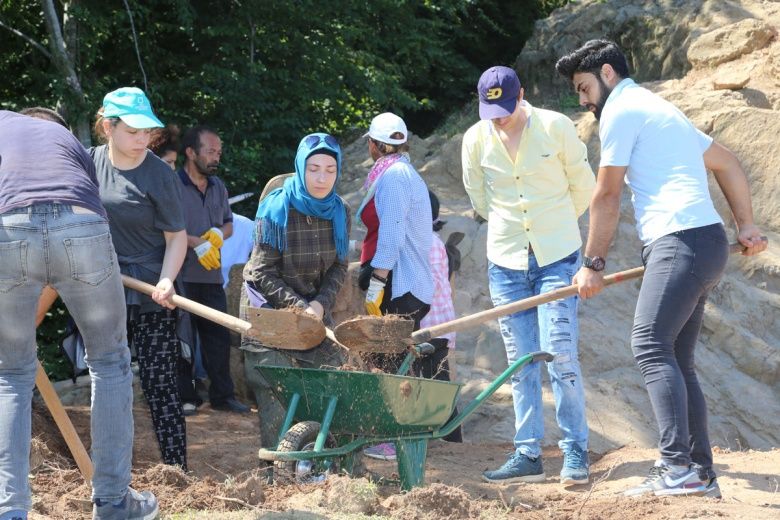 Kurul kalesinde bulunan arkeolojik eserler restore ediliyor