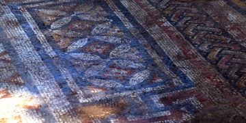 Nysa arkeoloji kazılarında 1600 yıllık taban mozaiği bulundu