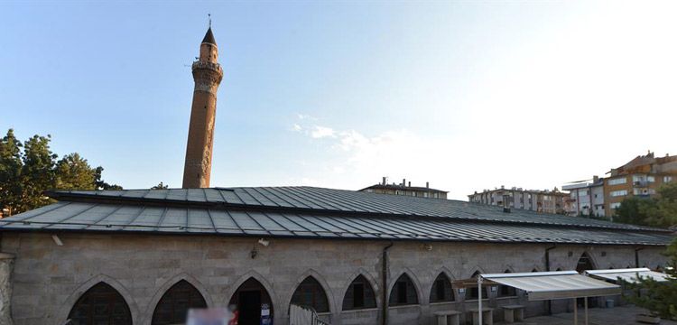 Sivas Ulucamii ve eğri minaresi restore edilecek