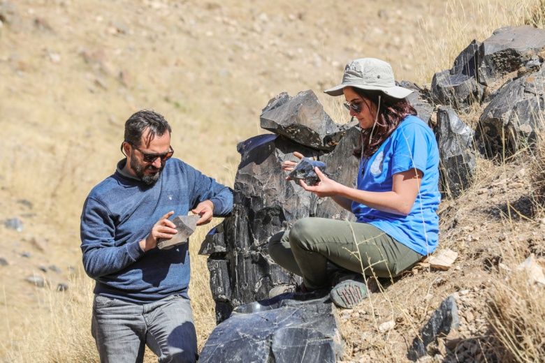 Van'ın Erciş ilçesindeki Meydan Dağı arkeolojik yüzey araştırmaları