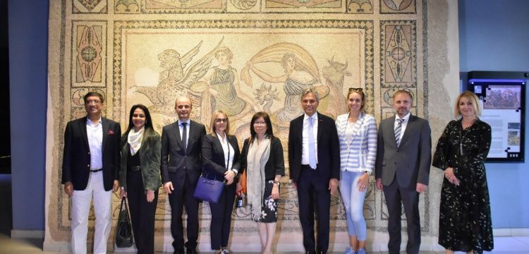 Büyükelçiler Zeugma Mozaik Müzesi’ni ziyaret etti