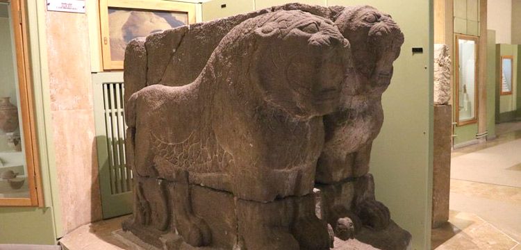 Göllüdağ'ın 2800 yıllık Çift Hitit Aslanı Niğde'ye geri döndü