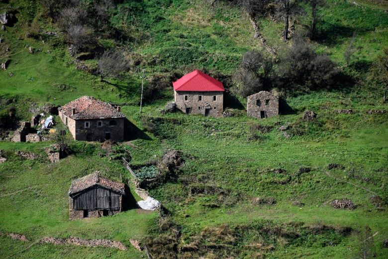 Gümüşhane'nin cennet vadilerinde bir antik kent: Santa Harabeleri