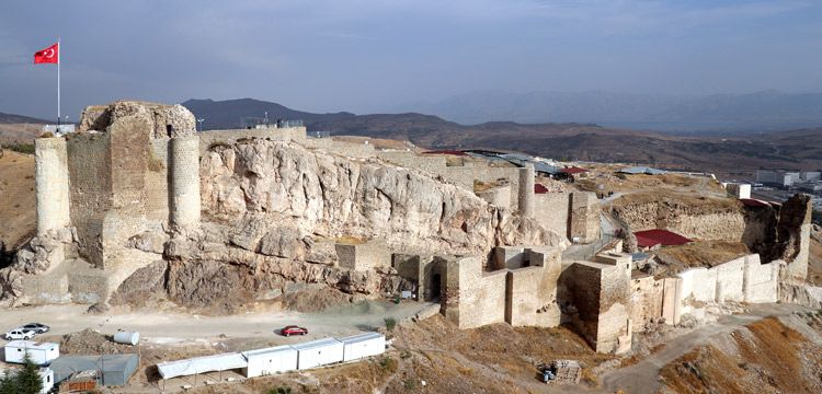 Harput Kalesi 2018 yılı arkeoloji kazıları sona erdi