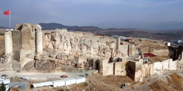 Harput Kalesi 2018 yılı arkeoloji kazıları sona erdi