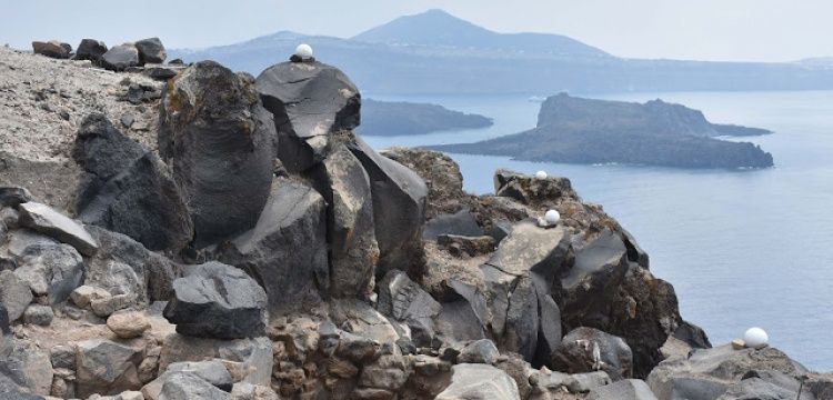 Olive tree found on Therasia will move the dating of the explosion of Santorini's volcano