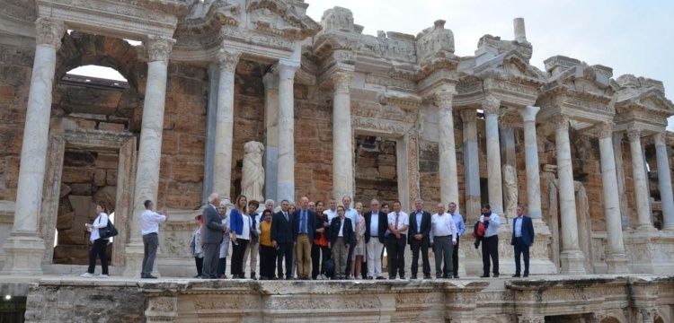 Avrupa Birligi Delegasyonu Hierapolis Antik Kentini ziyaret etti